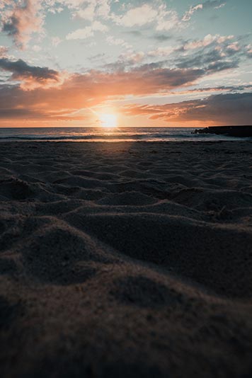 coucher de soleil sur plage La Réunion